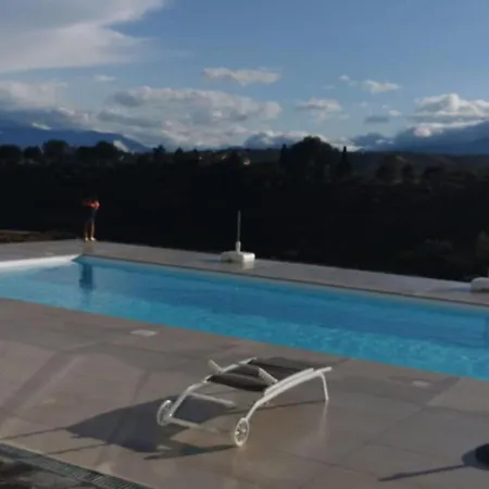 Splendid Holiday In With Swimming Pool