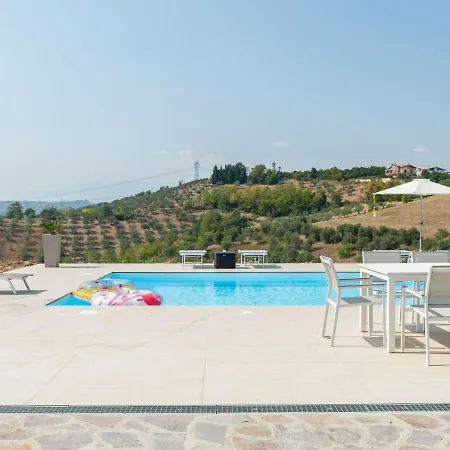 Holiday home Splendid Holiday In With Swimming Pool *