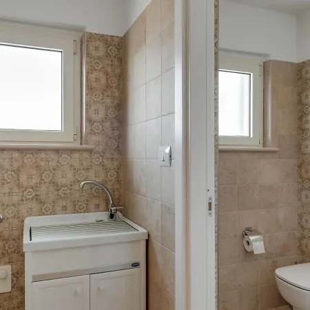 Splendid Holiday In With Swimming Pool Holiday home
